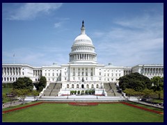 United_States_Capitol_-_west_front